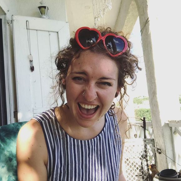 Meet your Posher, Paeton - Picture 1 of 1